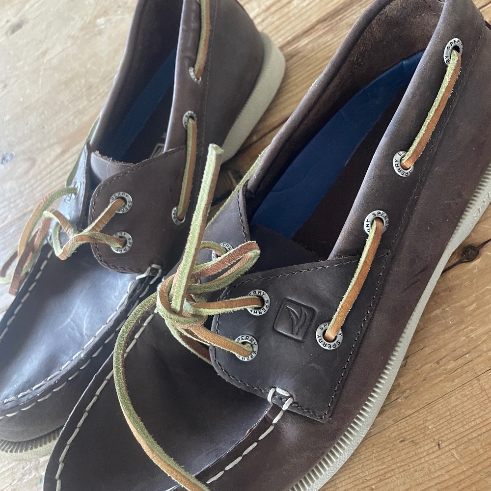 Men's Sperry authentic original leather boat shoe, classic brown